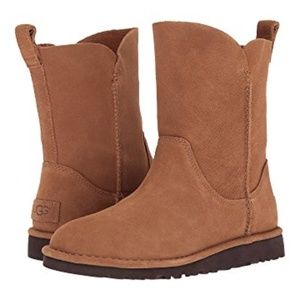 Ugg Alida Size 10 - MAKE OFFER!